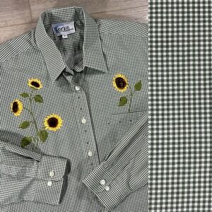 Las Olas Women's Medium Sunflower Embroidery Green‎ Gingham Bling Button Up